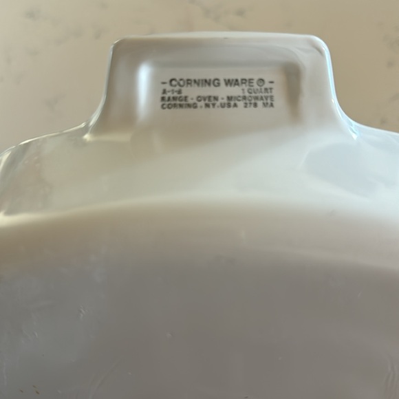 Corning ware 1 quart without glass lid - Picture 2 of 3